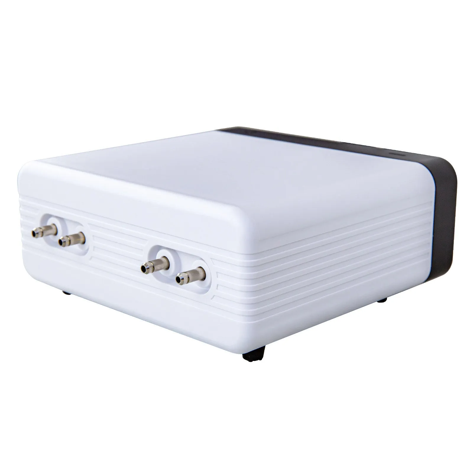 4-Outlet Quiet Aquarium Air Pump 670L/H 8W - Dynamic Power