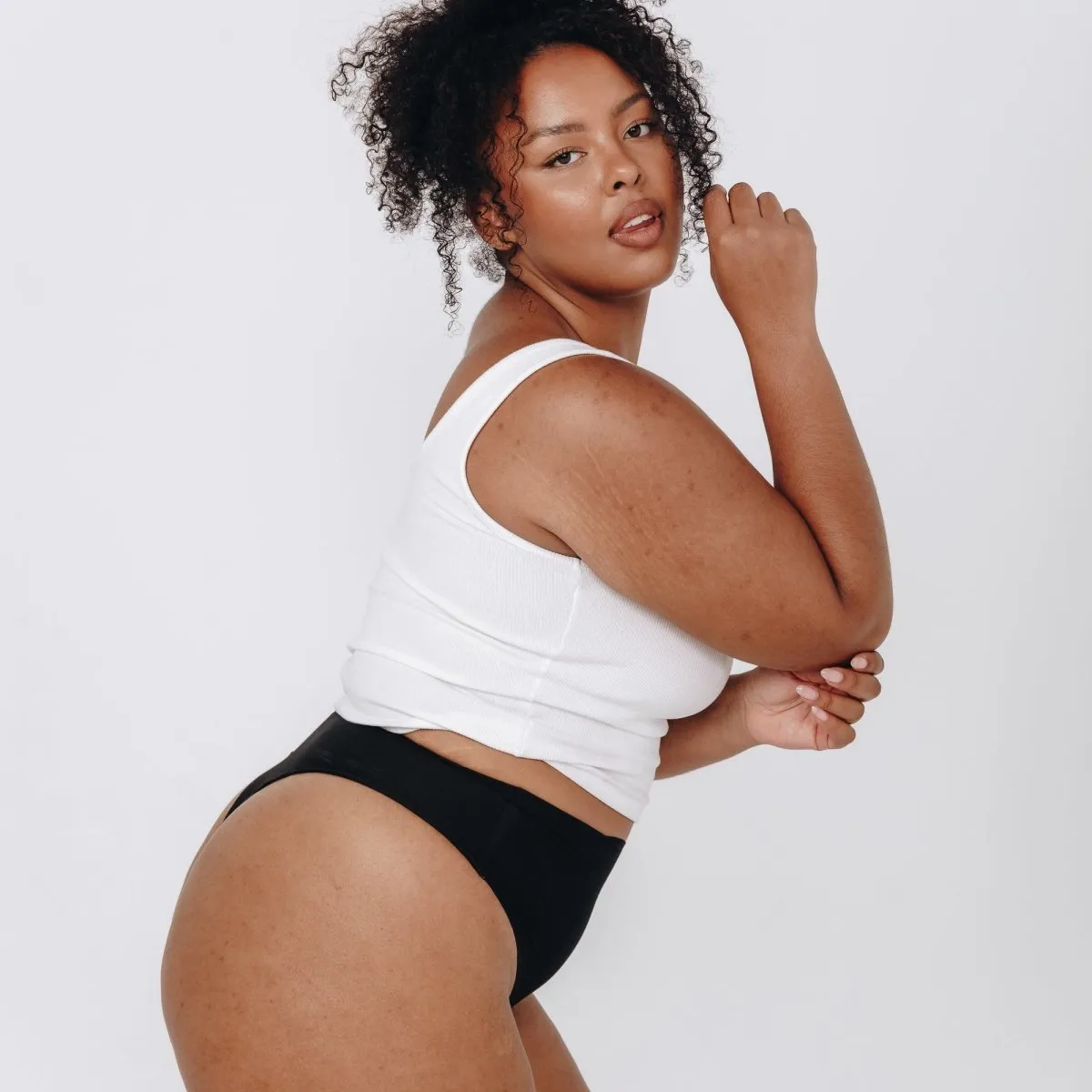High-Rise Thong - Seamless Cotton - Black