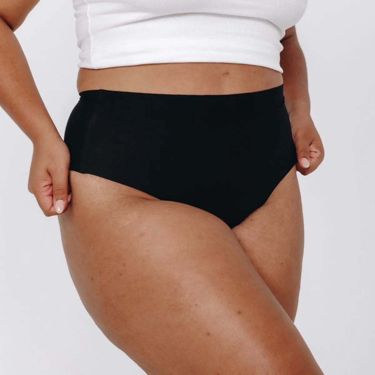 High-Rise Thong - Seamless Cotton - Black