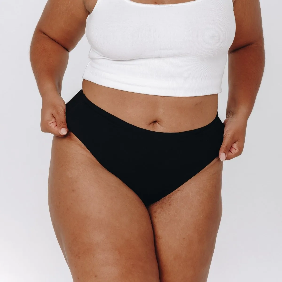 High-Rise Thong - Seamless Cotton - Black
