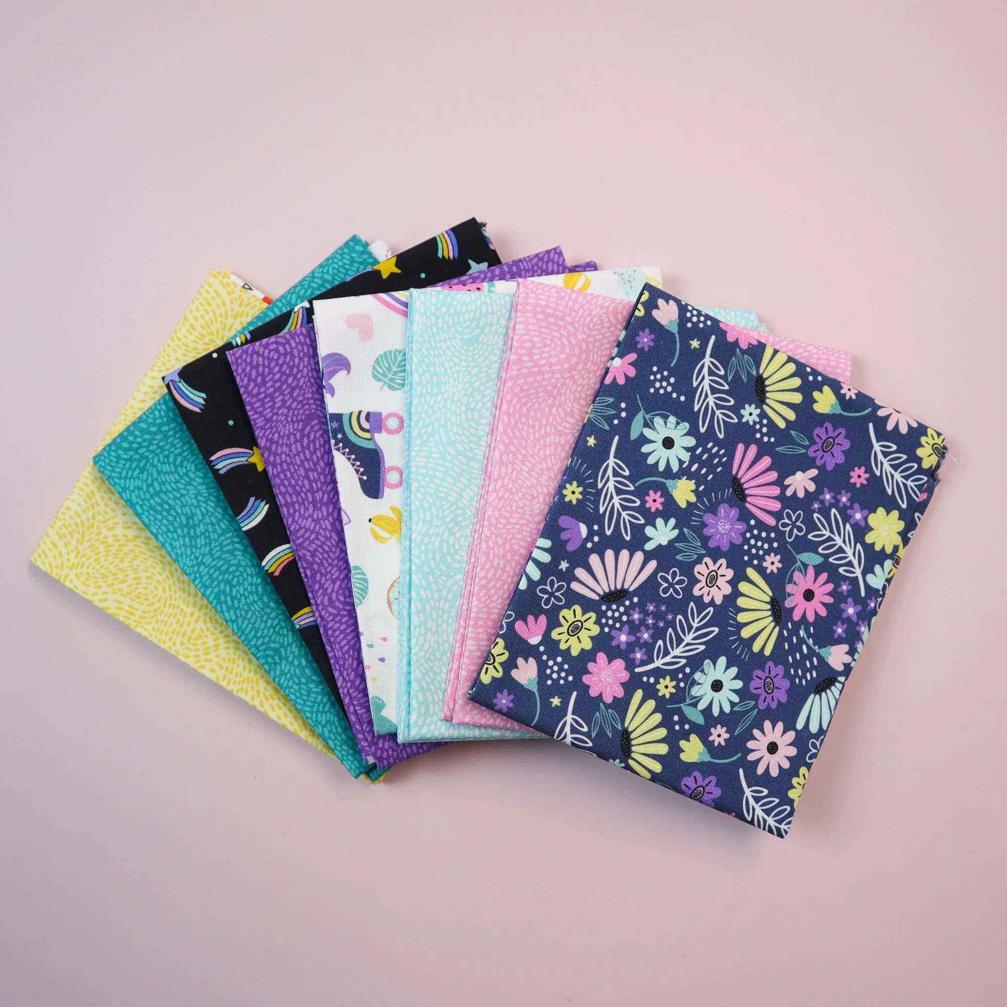 It Girl - 8 Piece Fat Quarter Bundle
