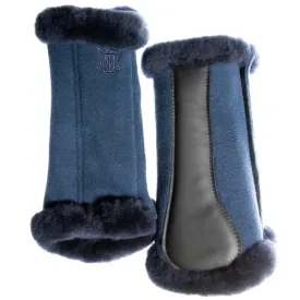 Mattes Limited Edition Fleece Boots