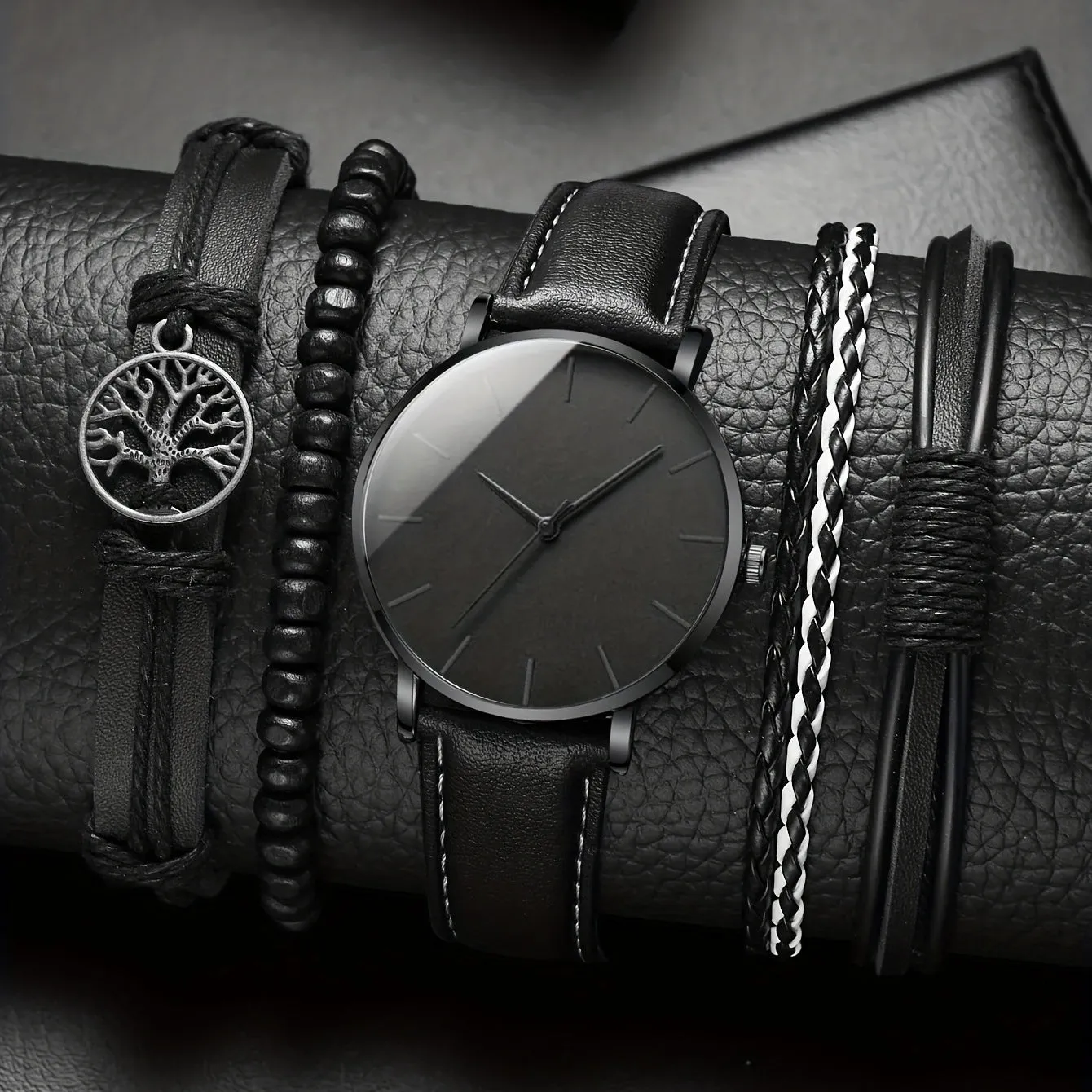 Mens Quartz Watch with Bracelets Set Perfect for Gifting