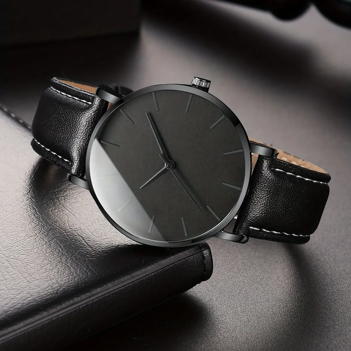 Mens Quartz Watch with Bracelets Set Perfect for Gifting