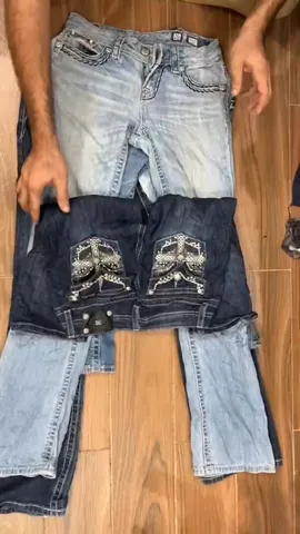 Miss Me Flared Jeans: 5 PCs