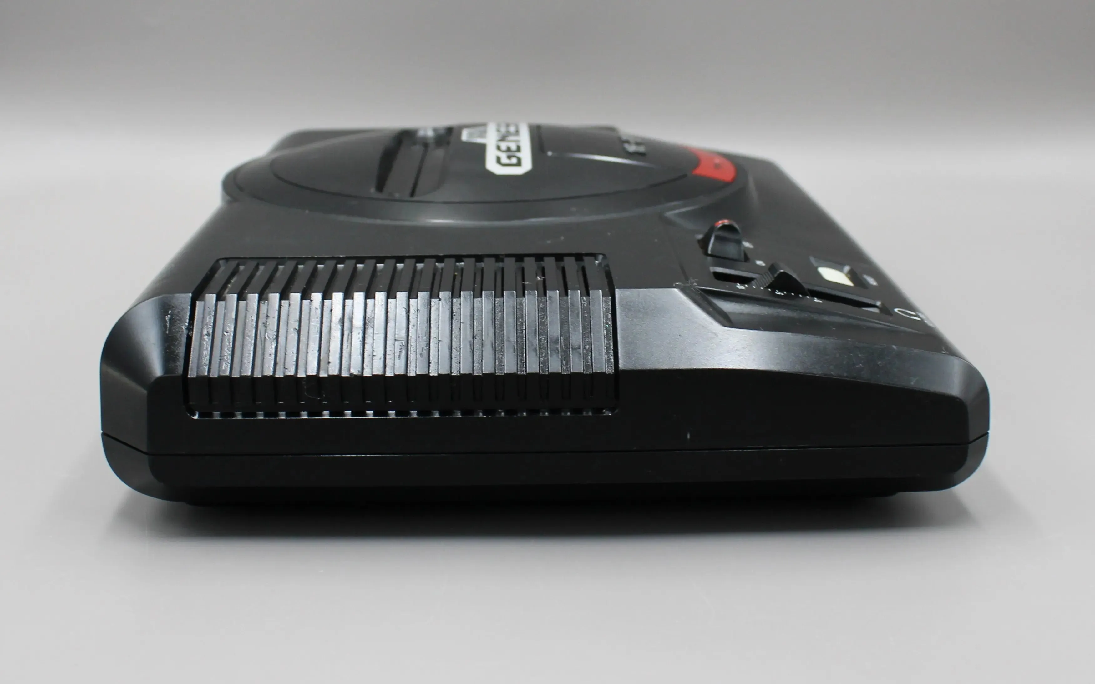 Restored, Recapped Sega Genesis Model 1 (MK-1601) w/2 OEM Controllers & Sonic!
