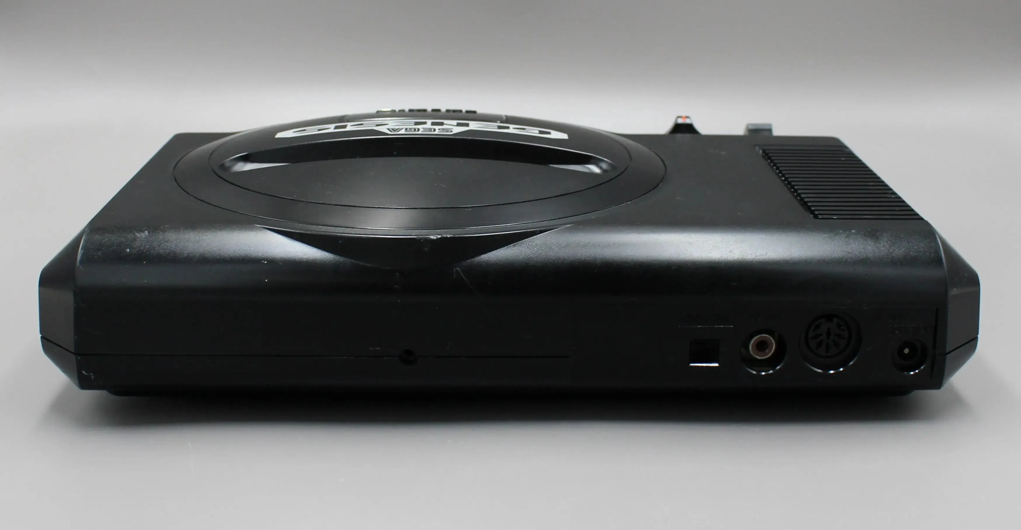 Restored, Recapped Sega Genesis Model 1 (MK-1601) w/2 OEM Controllers & Sonic!